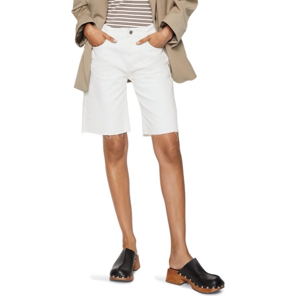 FRAME Le Slouch Bermuda Short in White